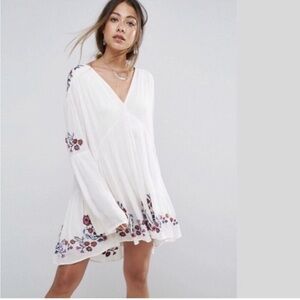 FREE PEOPLE Te Amo Embroidered Boho Chic Mini Dress Tunic Small Retail $148